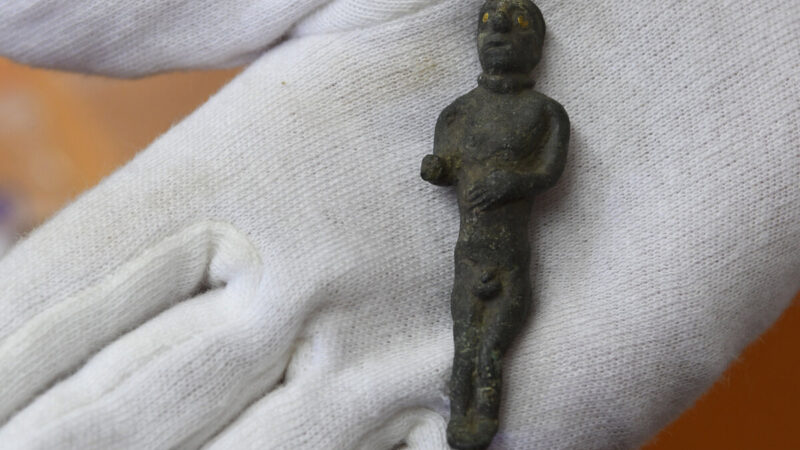 Arheolozi su otkrili bronzanu keltsku figuricu sa zlatnim očima na severu Slovačke