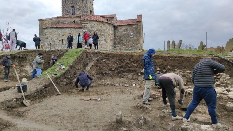 Arheološka istraživanja u porti Petrove crkve u Novom Pazaru