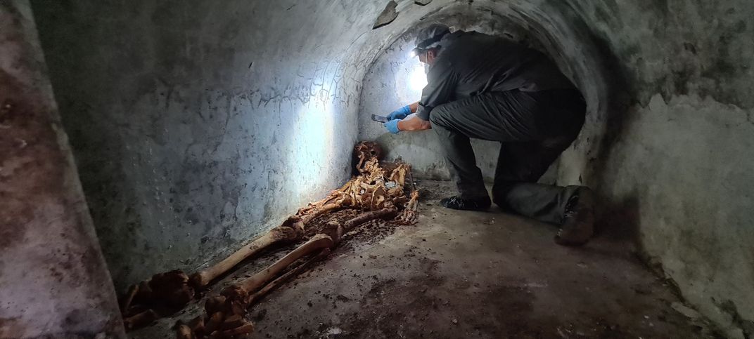 Izuzetno dobro očuvani ostaci rimskog sveštenika pronađeni u Pompeji