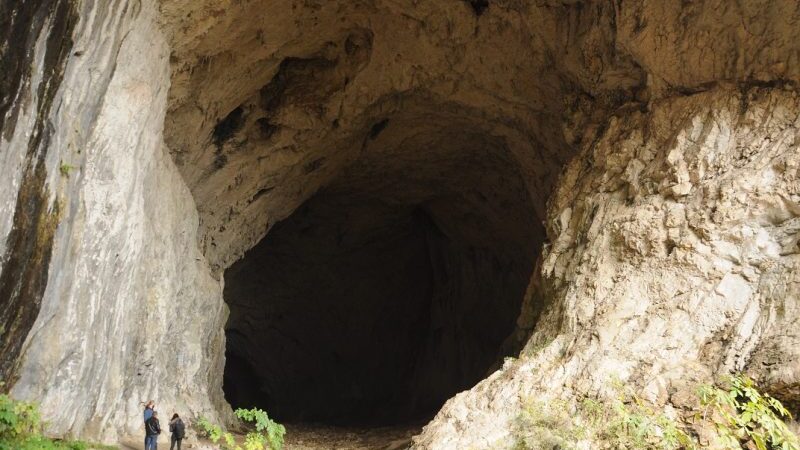 Dubočka pećina kod Kučeva-stanište neandertalaca i modernih ljudi