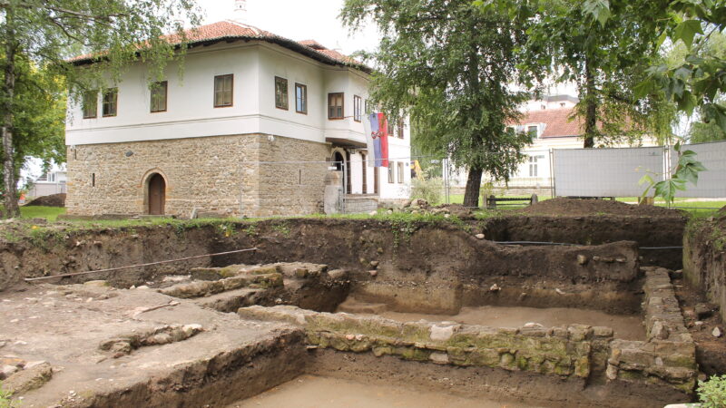 Grad ispod grada: arheološka istraživanja u dvorištu Narodnog muzeja u Čačku donela važno otkriće