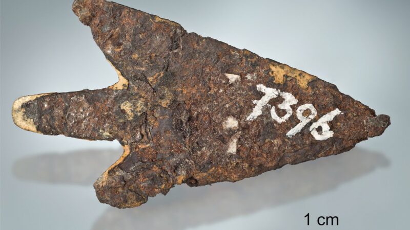 Pronađen vrh strele iz bronzanog doba od gvožđa vanzemaljskog porekla