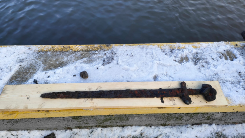 Arheolozi pronašli vikinški mač na dnu reke Visle u Poljskoj