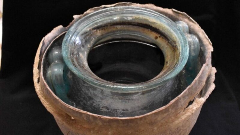 Otkriveno 2.000 godina staro vino sa uronjenim ostacima čoveka