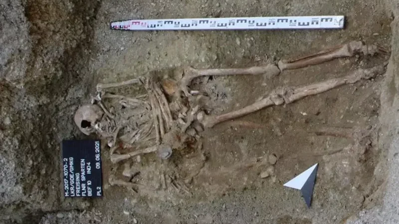 Pronađen srednjovekovni skelet sa gvozdenom šakom