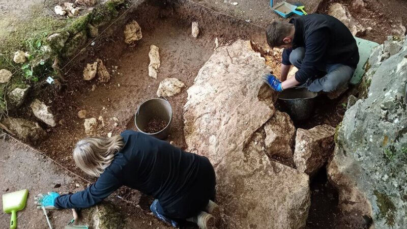 Ružina pećina kod Gacka ponovo u fokusu arheologa: Tragovi života stari 20.000 godina
