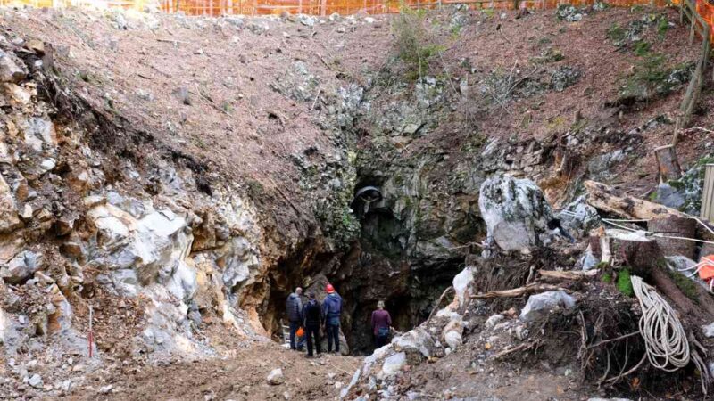 Arheologija masovnog zločina: istraživanja jame pod Macesnovo gorico u Sloveniji