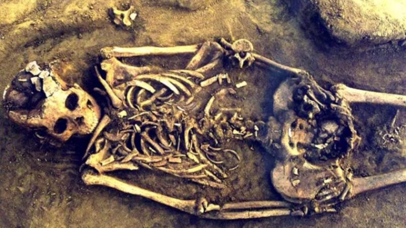 Arheolozi su otkrili tragičnu smrt na porođaju blizanaca pre 7.700 godina