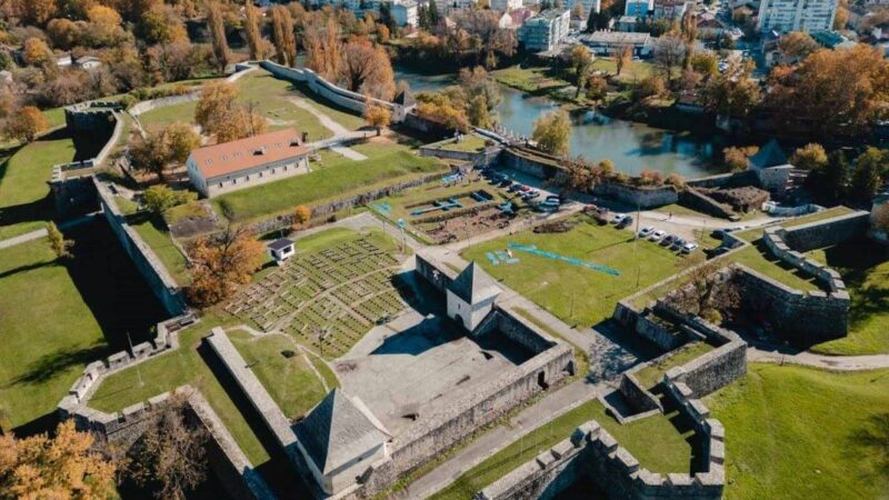 Tragovi rimskog vremena: Studenti oživljavaju antičku prošlost na Kastelu u Banjoj Luci