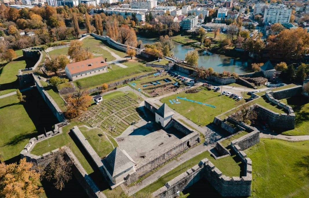 Tragovi rimskog vremena: Studenti oživljavaju antičku prošlost na Kastelu u Banjoj Luci