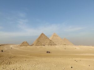 Satroegipatske piramide u Gizi